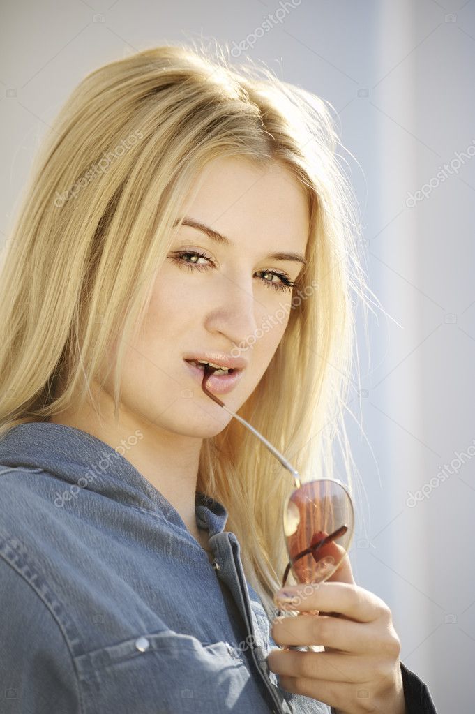 Bilder von blonden frauen