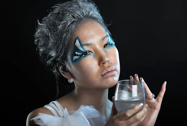 Portrét ženy s kreativním make-upem — Stock fotografie