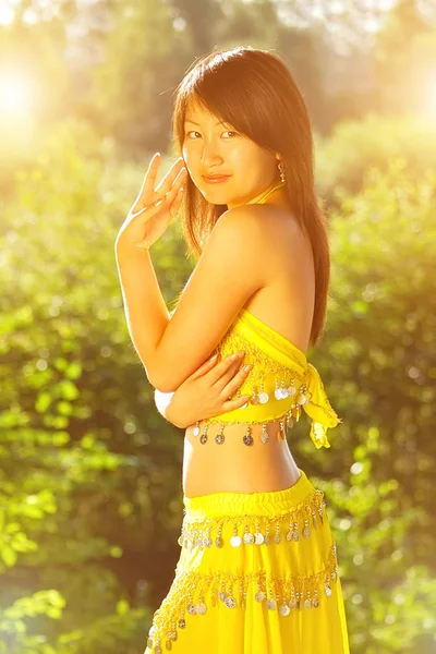 Bonita chica asiática — Foto de Stock