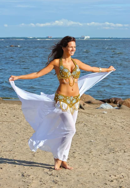 Beautiful woman in white indian dress — Stock Photo, Image