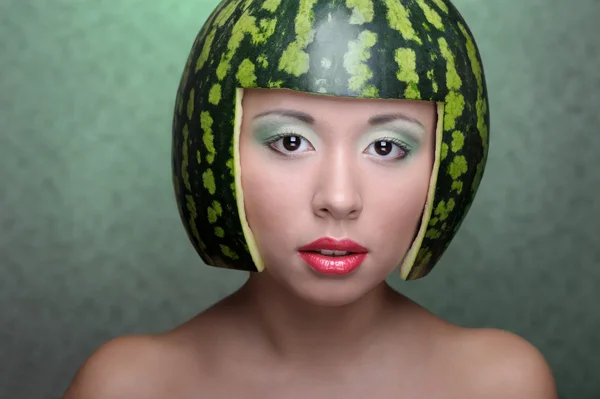 水瓜的女人 — 图库照片