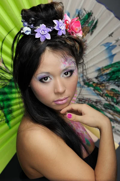 Close-up portret van Aziatische meisje met make-up — Stockfoto