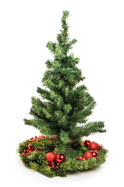 Kerstboom met ballen — Stockfoto
