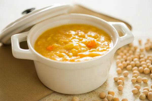 Хам і гороховий суп їжа — стокове фото
