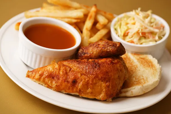 Kycklingbröst måltid — Stockfoto