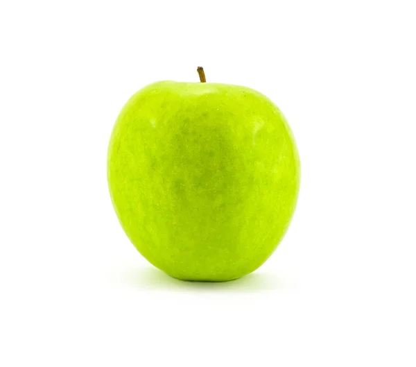 Verde manzana jugosa redonda sobre un fondo blanco aislado —  Fotos de Stock