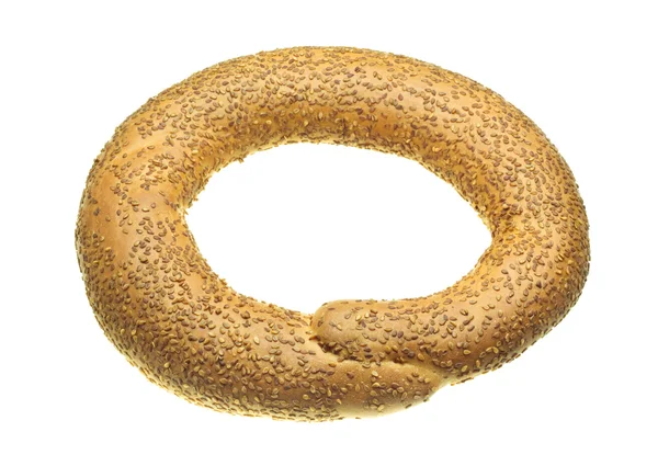 Bagel com sementes de sésamo isoladas em branco — Fotografia de Stock