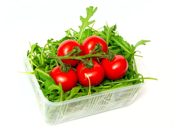 Piros paradicsom, zöld sült saláta kitûnõ, elszigetelt, fehér — Stock Fotó