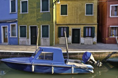 renkli burano İtalya canal yansımalar