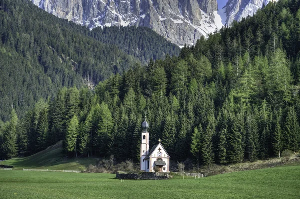 Church in the Italian Alps — Stock Photo, Image