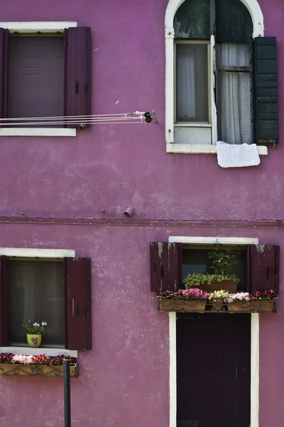 Kolorowe domy w burano Włochy — Zdjęcie stockowe