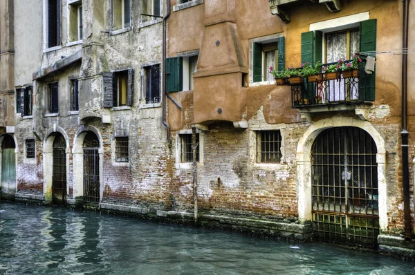 Kanal ve eski binalar, Venedik, İtalya — Stok fotoğraf