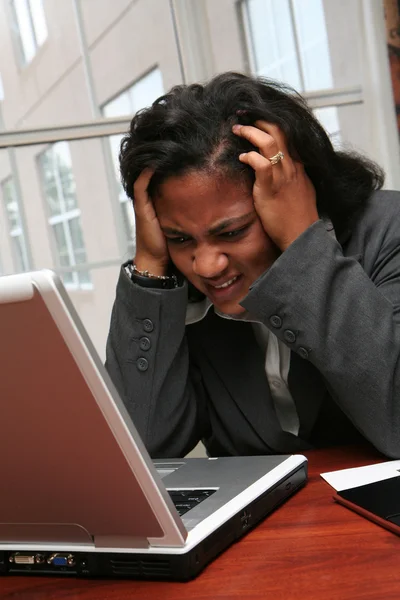 Frustrerad affärskvinna — Stockfoto