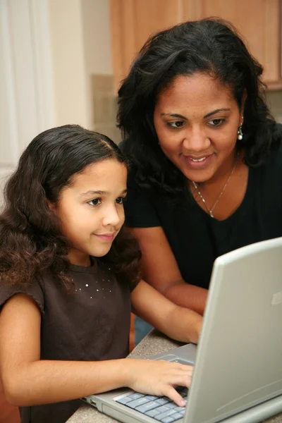 Woman and Daughter — Stock Photo, Image