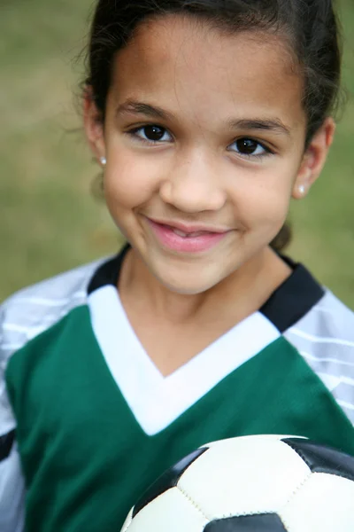 Lány focilabdával — Stock Fotó