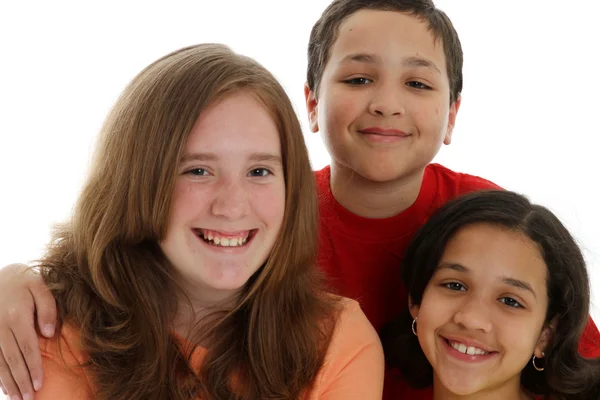Tizenéves gyerekek fehér háttér — Stock Fotó