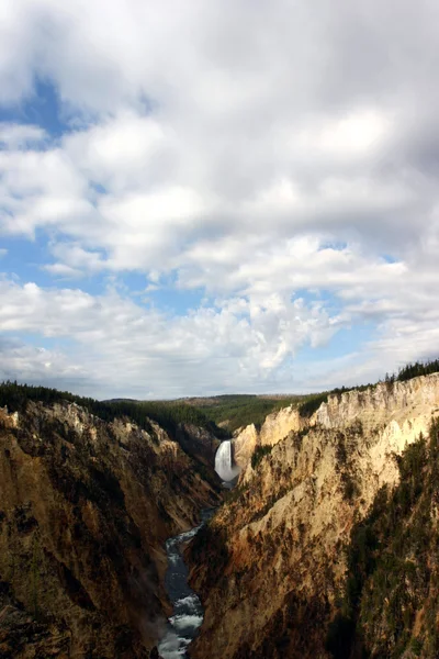 Vízesés Yellowstone háttér — Stock Fotó