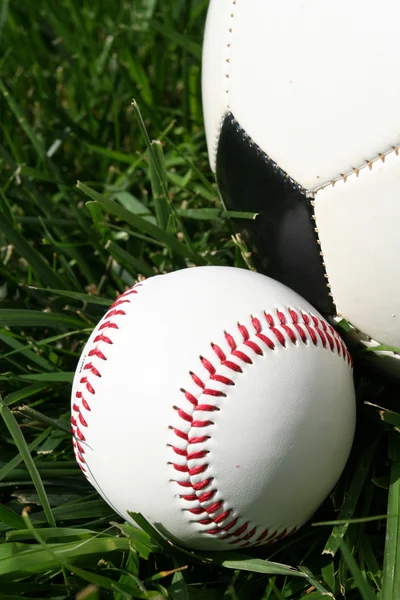 Baseball a soccerball — Stock fotografie