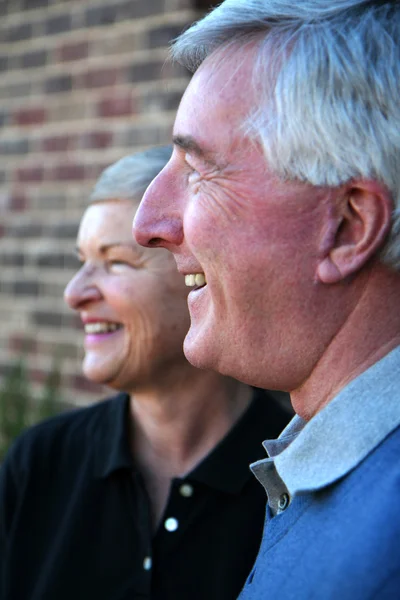 행복 한 어르신 부부 — 스톡 사진