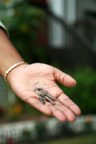 Handing Over the Keys — Stock Photo, Image