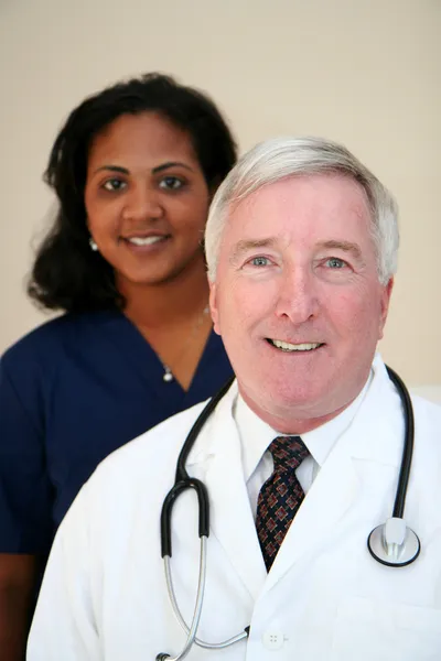 Доктор і медсестра — стокове фото