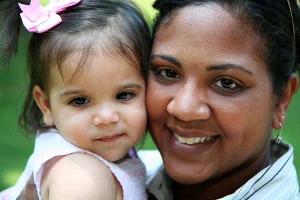 Mãe e filha — Fotografia de Stock