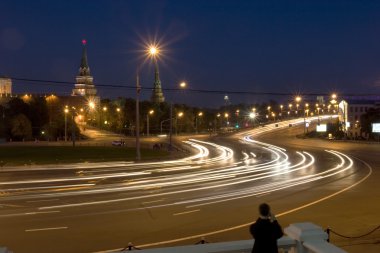 kremlin duvarı ve towers, gece görüş. Moskova