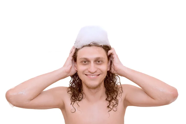 Stilig man tvätta håret med schampo — Stockfoto