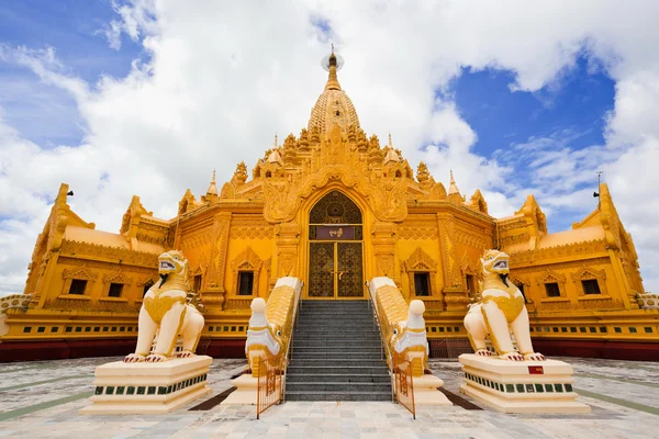 Swe taw myat, Budda ząb relikwie pagoda, yangon, myanmar — Zdjęcie stockowe