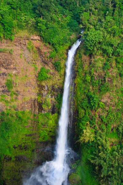 Tad rajongó waterfall, Dél-, Laosz — Stock Fotó