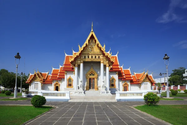Marmor tempel (wat benchamabophit), bangkok, thailand — Stockfoto