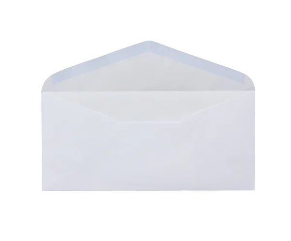 Белый конверт на белом фоне — стоковое фото
