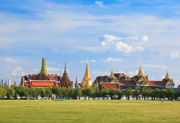 stock image Wat phra kaew, Grand palace, Bangkok, Thailand (view from new gr