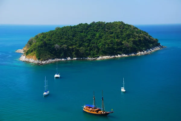 Navega en la isla de Phuket, Tailandia — Foto de Stock