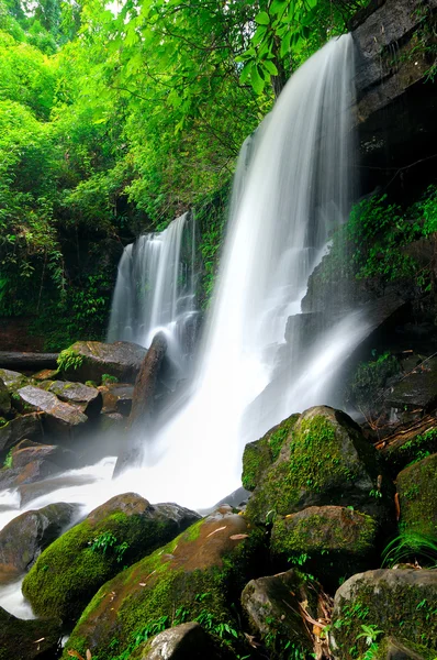 Cachoeira em Loei, Tailândia — Fotografia de Stock
