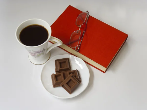 Pause café avec livres — Photo