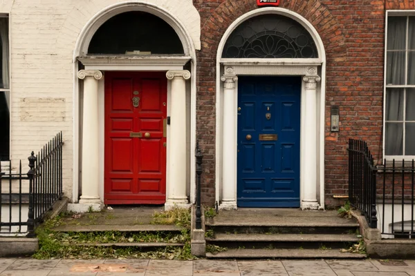 Μπροστινή πόρτα Αγίου Στεφάνου πράσινο. — Φωτογραφία Αρχείου