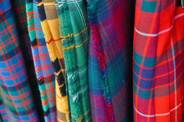 Kilka multi kolor plaid Szkocki kilty — Zdjęcie stockowe