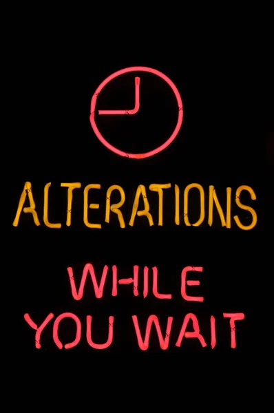 Alterations While You Wait Neon Sign — Stock Photo, Image