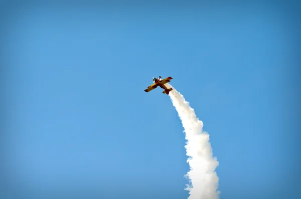 Akrobatik-Flugzeug — Stockfoto