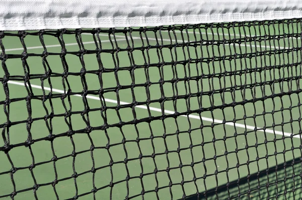 테니스 코트의 네트 가까이 — 스톡 사진