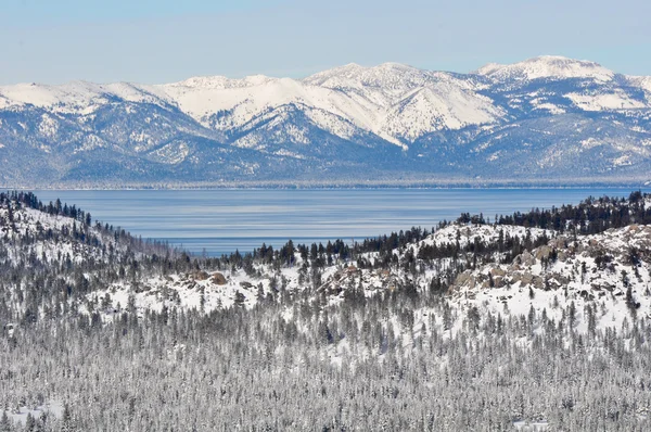 Kış Kaliforniya'da Lake tahoe — Stok fotoğraf