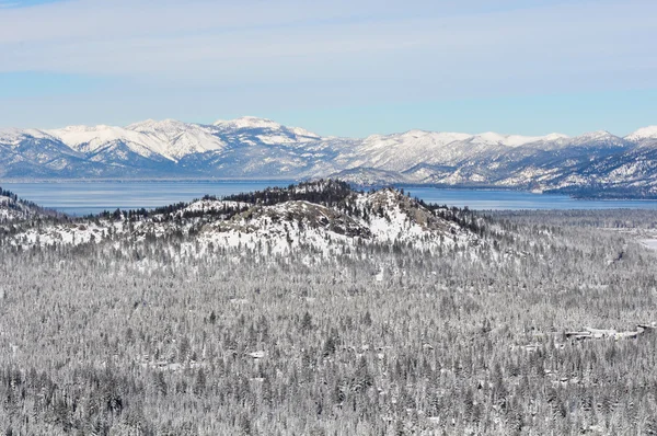 Lake tahoe california karla kaplı. — Stok fotoğraf