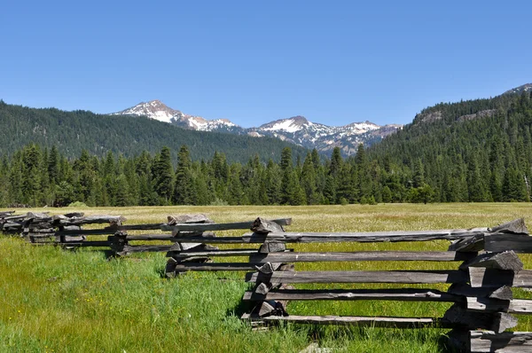 Mocowanie lassen california wulkanicznego parku Narodowego — Zdjęcie stockowe