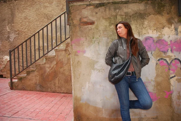 Stock image Woman posing in the city