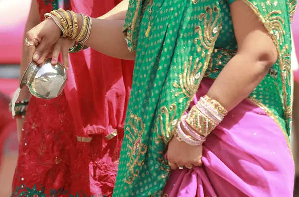Kobieta Sari — Zdjęcie stockowe