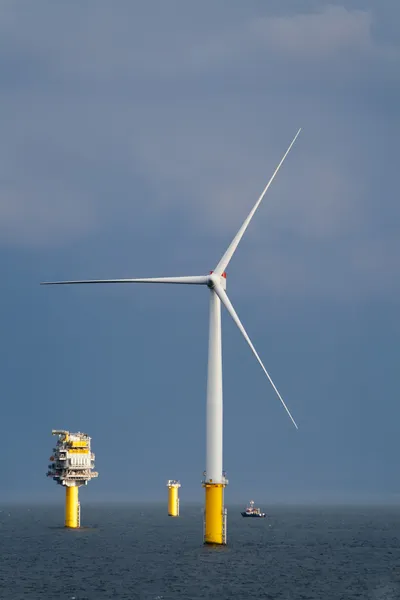 Offshore windturbine Stockafbeelding