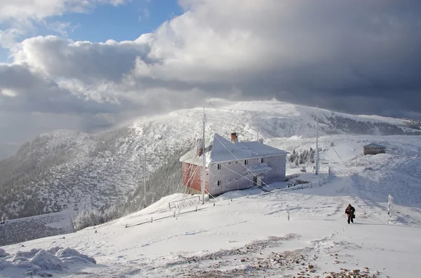 Bir Dağı'nda kış manzarası — Stok fotoğraf