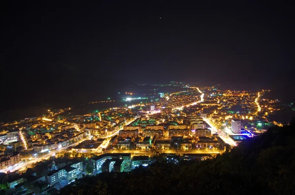 Ночная сцена города — стоковое фото