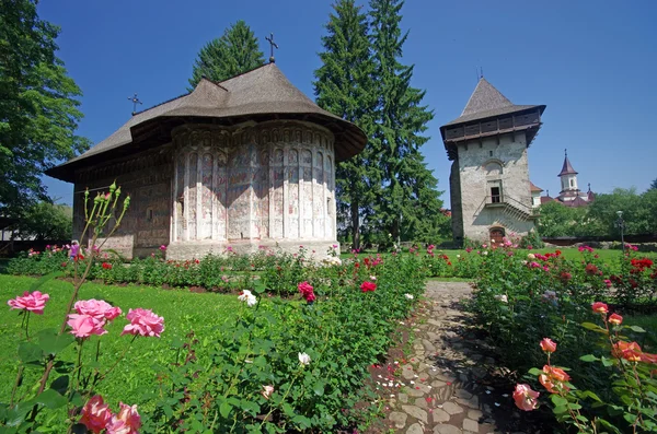 Starověký klášter v Moldávii — Stock fotografie